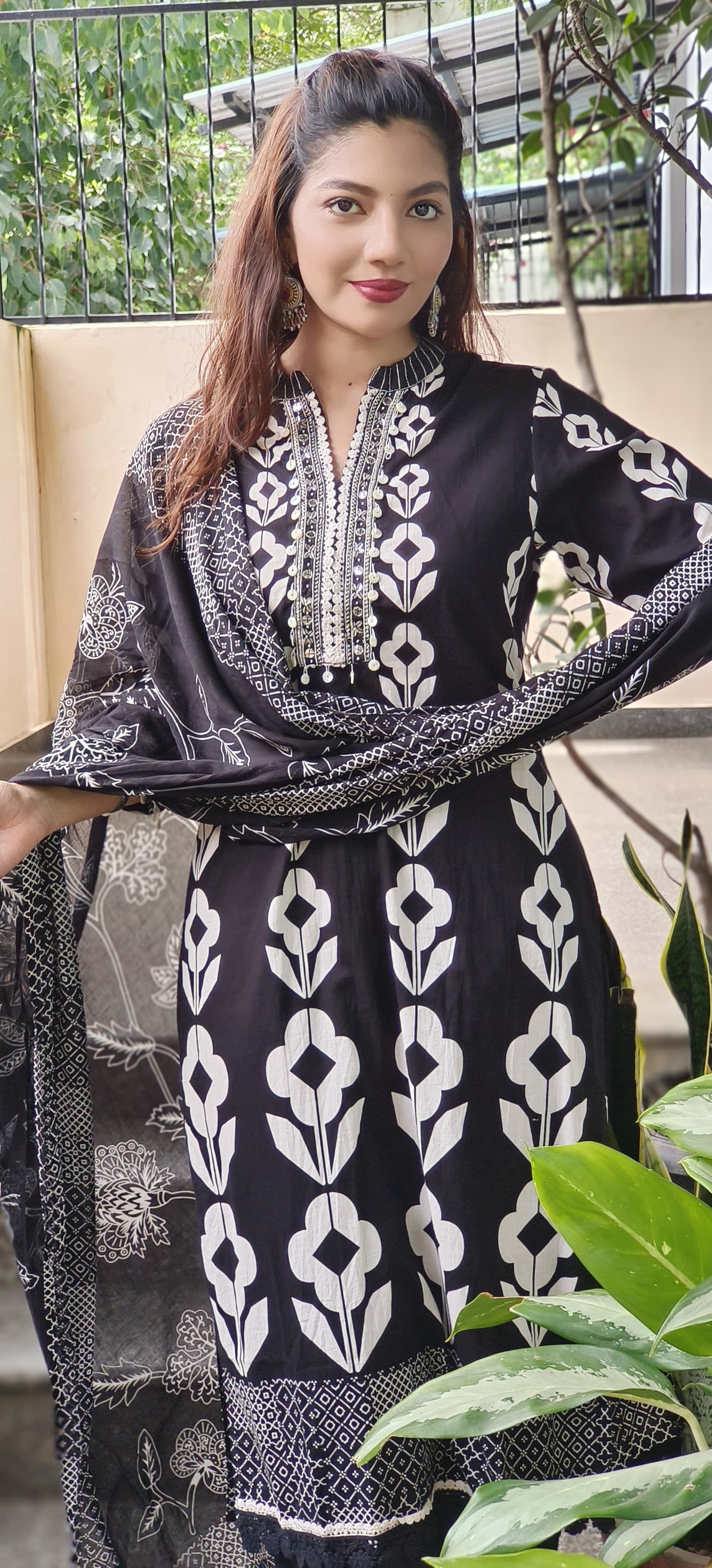 Aafreen Block Bloom Full Suit Set With Dupatta In Cotton