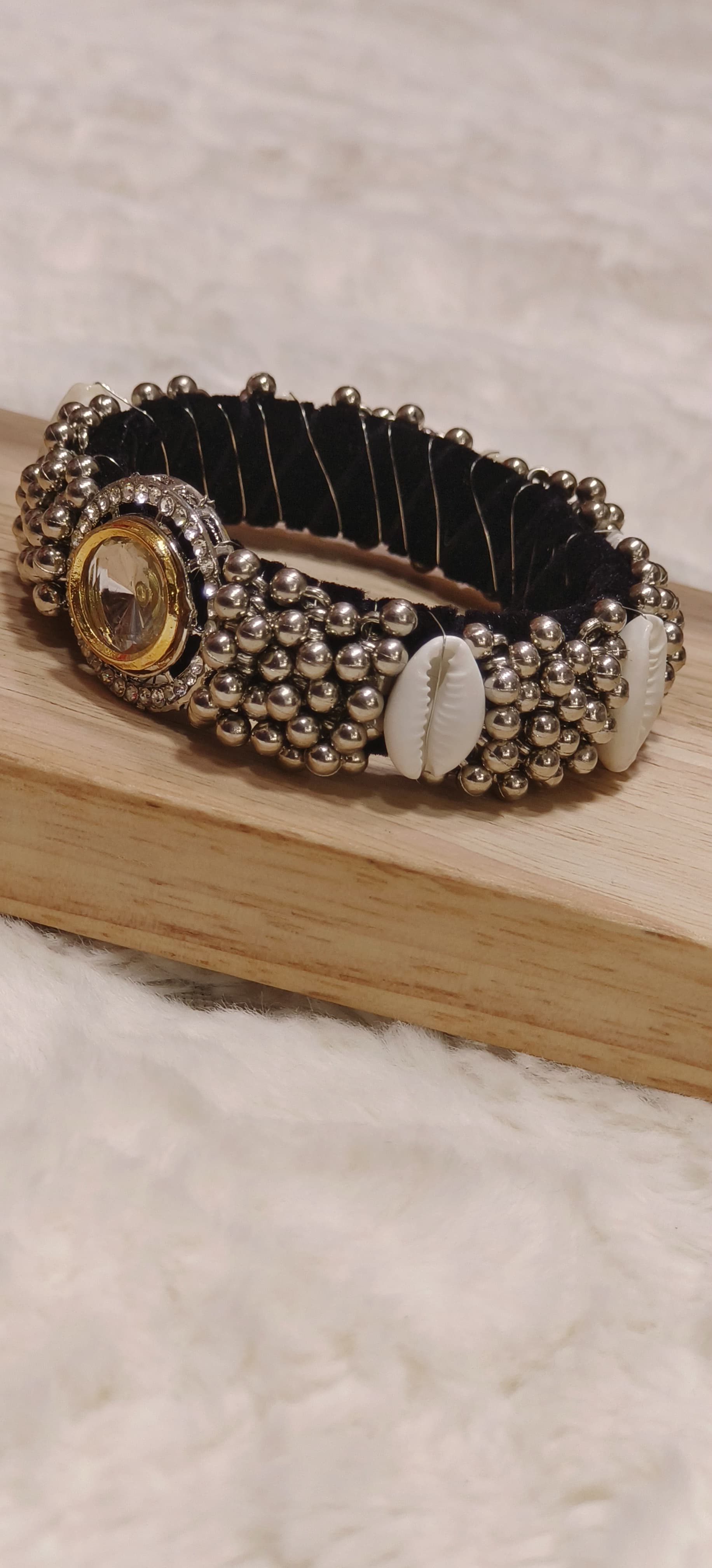 Eterna Shell & Stone Shine Bangle