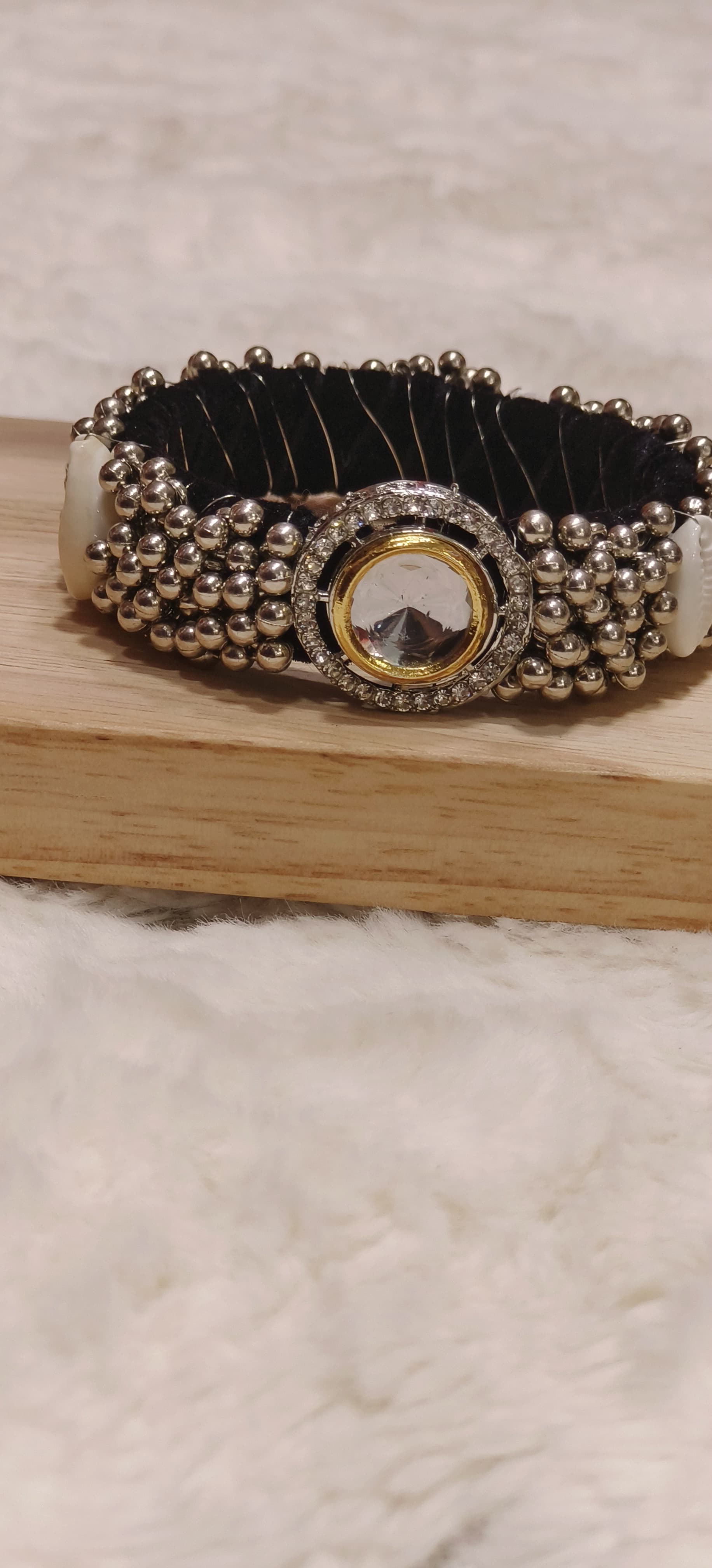 Eterna Shell & Stone Shine Bangle