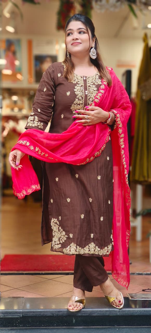 Beautiful Zardosi Suttle Handwork Full Suit Set With Dupatta