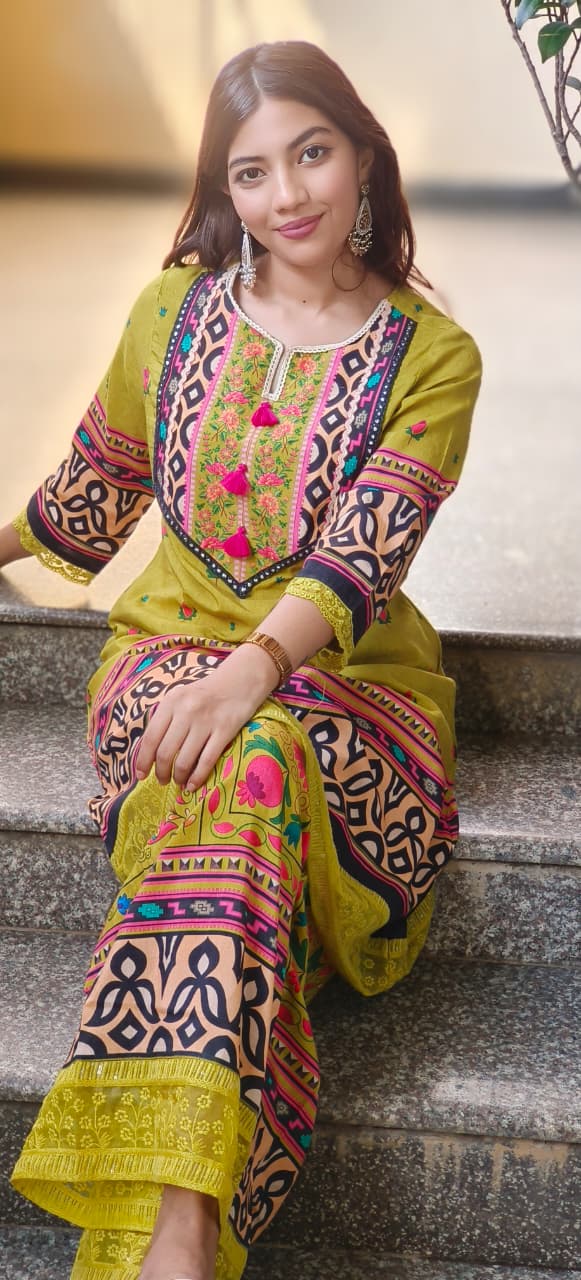 Linen Sequenced Floral Print With Crosia Lace Kurta Loose Pant In Linen Fabric-10719