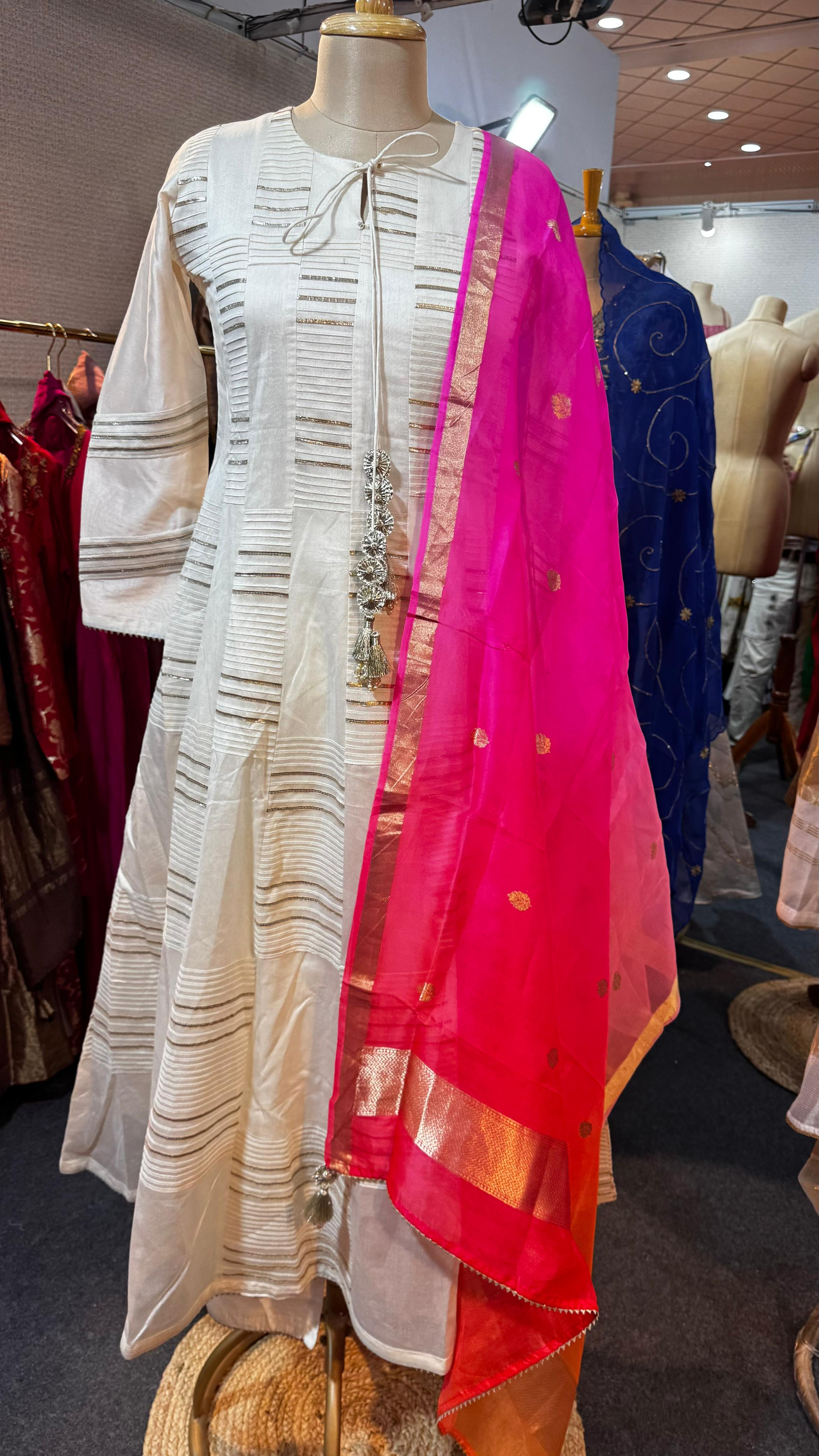 Decent Look Very Elegant Moonlit Graceful Anarkali Full Suit Set With Dupatta In Tissue Fabric- 11093