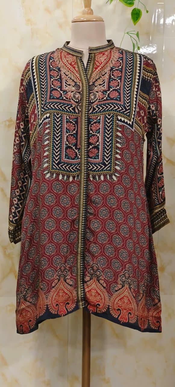 Royal Indigo Block Printed Short Kurti Only In Crepe Fabric