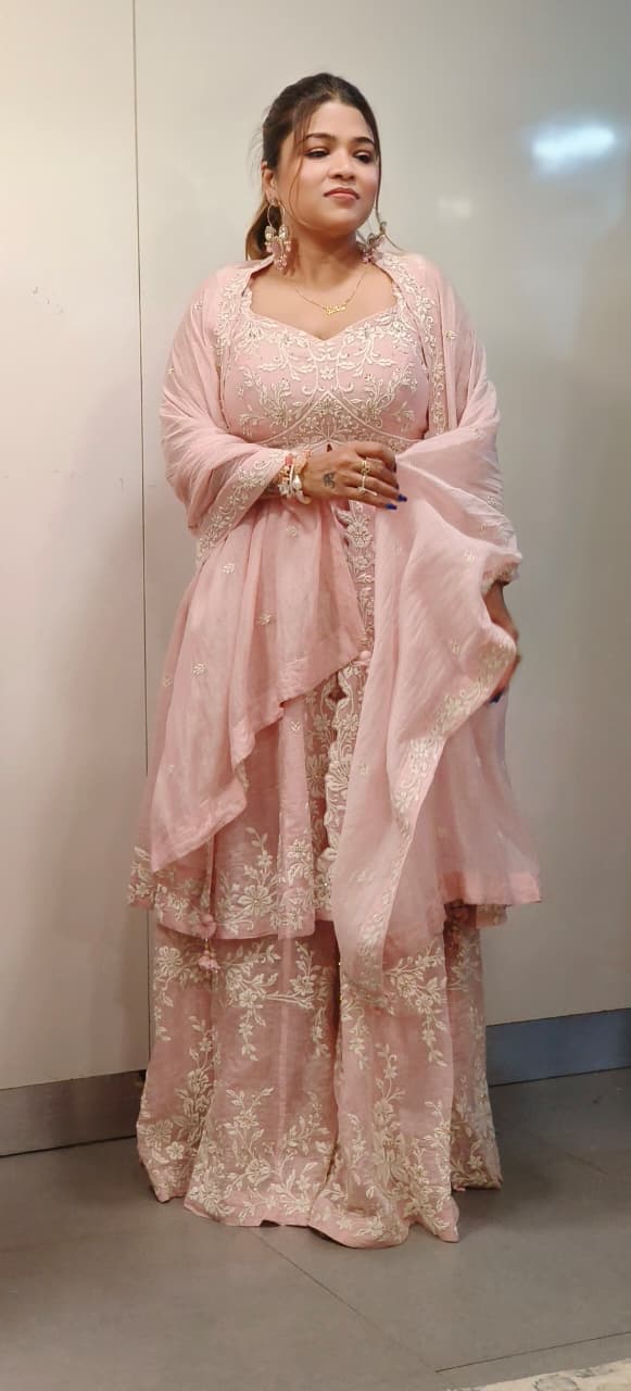 Elegant Thread Embroidery Padded Front Slit Sleeveless Peplum A-Line Kurta With Loose Palazzo Bottom & Dupatta- 12043