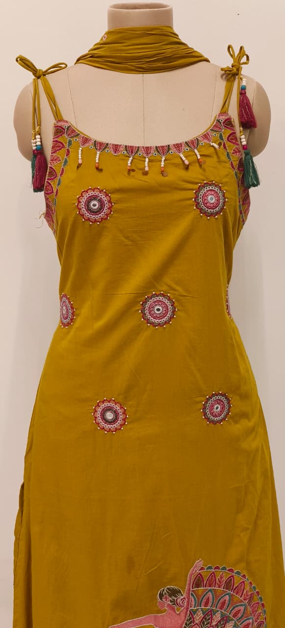 Sleeveless Bohemian Style Cotton Noodle Strap Full Thread Embroidery Tassel Details And Matching Bottom-11803,11804