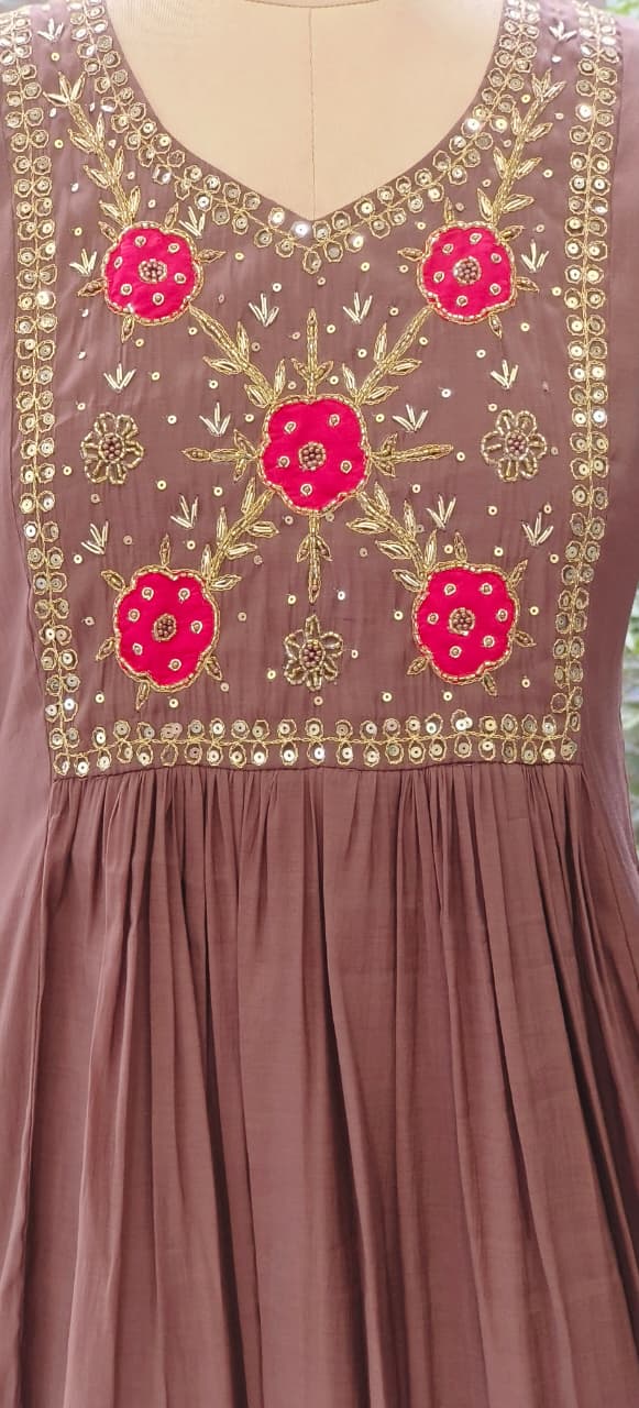 Surat Mul Chanderi Embroidered Neck With Beautiful Embroidered Dupatta-12342