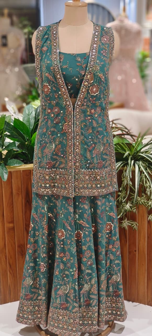 Elegant Emerald Green Designer Ensemble Featuring Heavy Embroidered Jacket and Matching Flared Palazzo