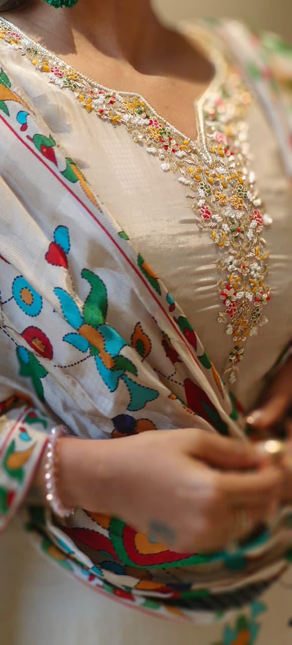 Colorful Flowers Faded Block Prints Beautiful Neck Work Full Suit Set With Dupatta In Crepe Fabric- 12757