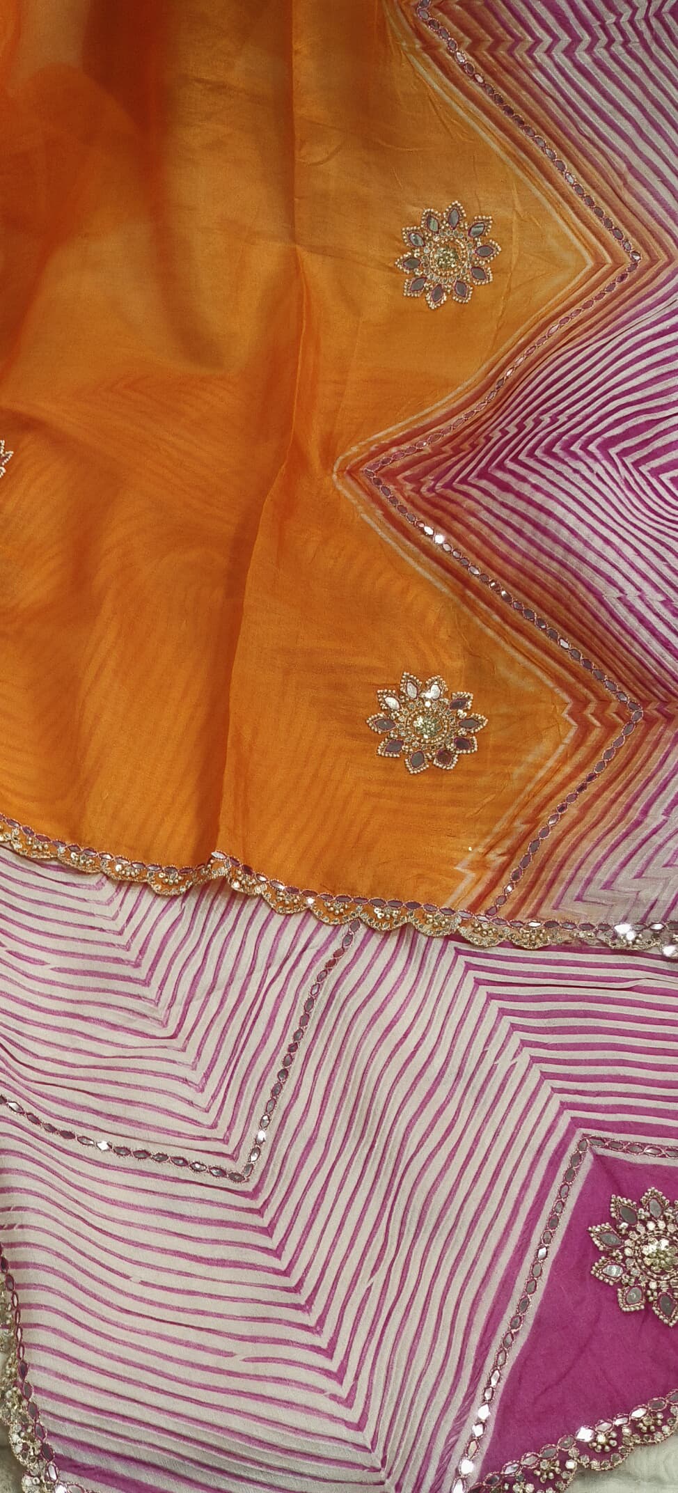 Leheriya Zig-Zag Beautifully Bordered Bright Saree With Stitched Blouse
