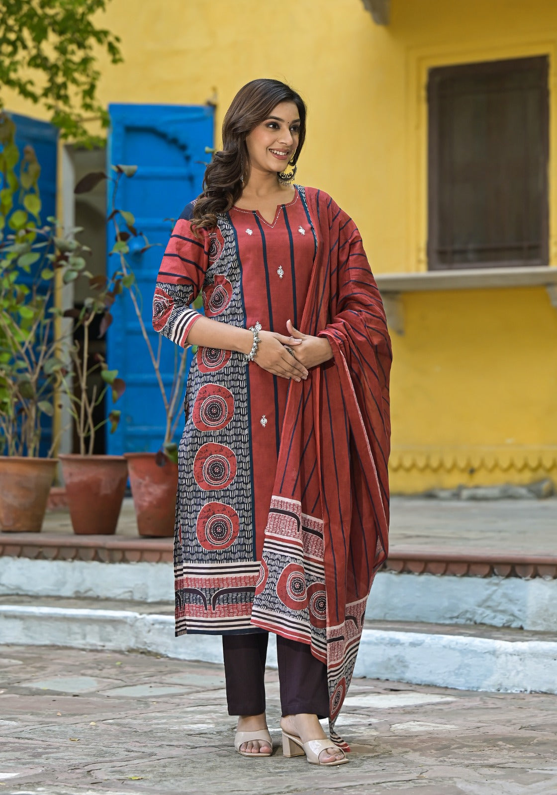 Minimal Striped Round Printed Cotton Full Suit Set With Dupatta