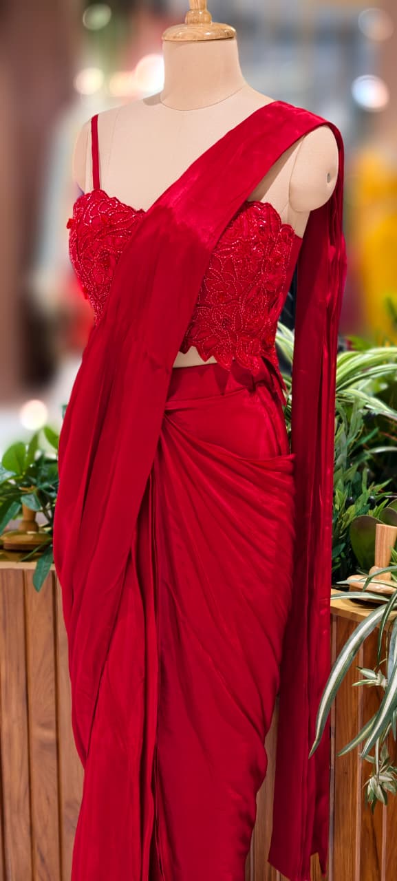 Luxurious Cut-Dana Embellished Leafy Cut-Work Blouse With Drape Saree- 13038