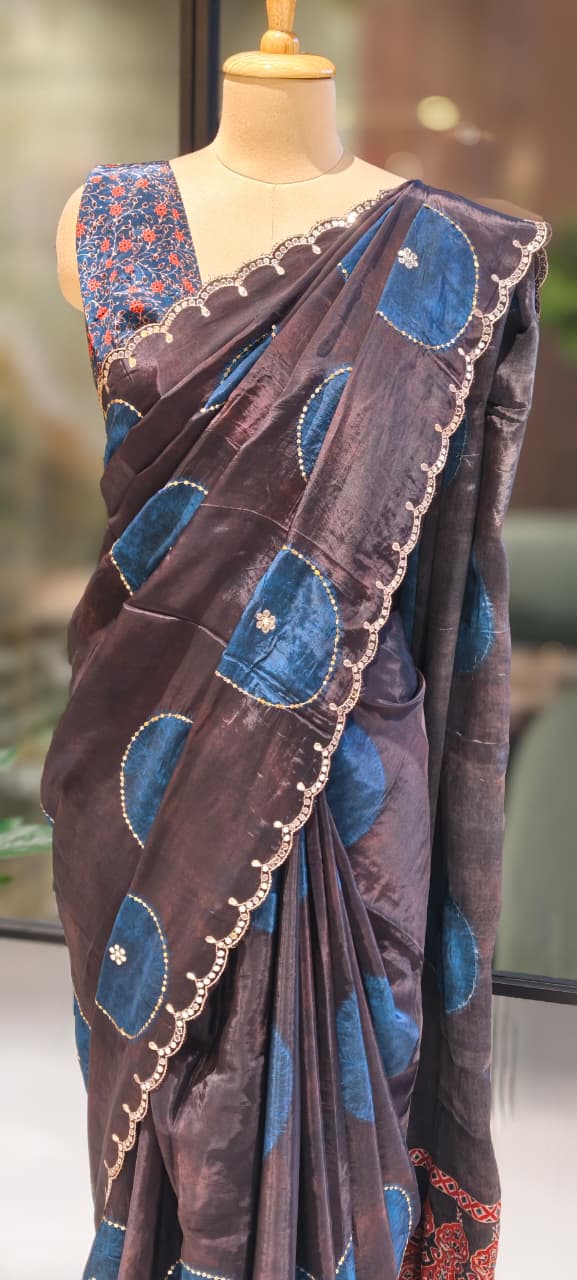 Round Sequin Highlighted Border Designer Saree With Unstitched Blouse- 13337