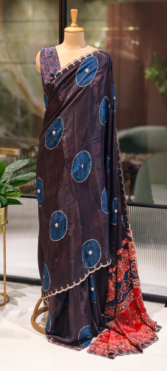 Round Sequin Highlighted Border Designer Saree With Unstitched Blouse- 13337