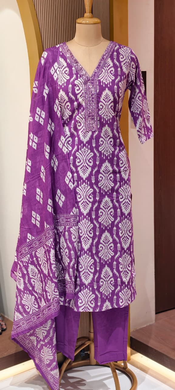 Linear Abstract Print Thread Embroidered Neck Line Cotton Full Suit Set With Dupatta