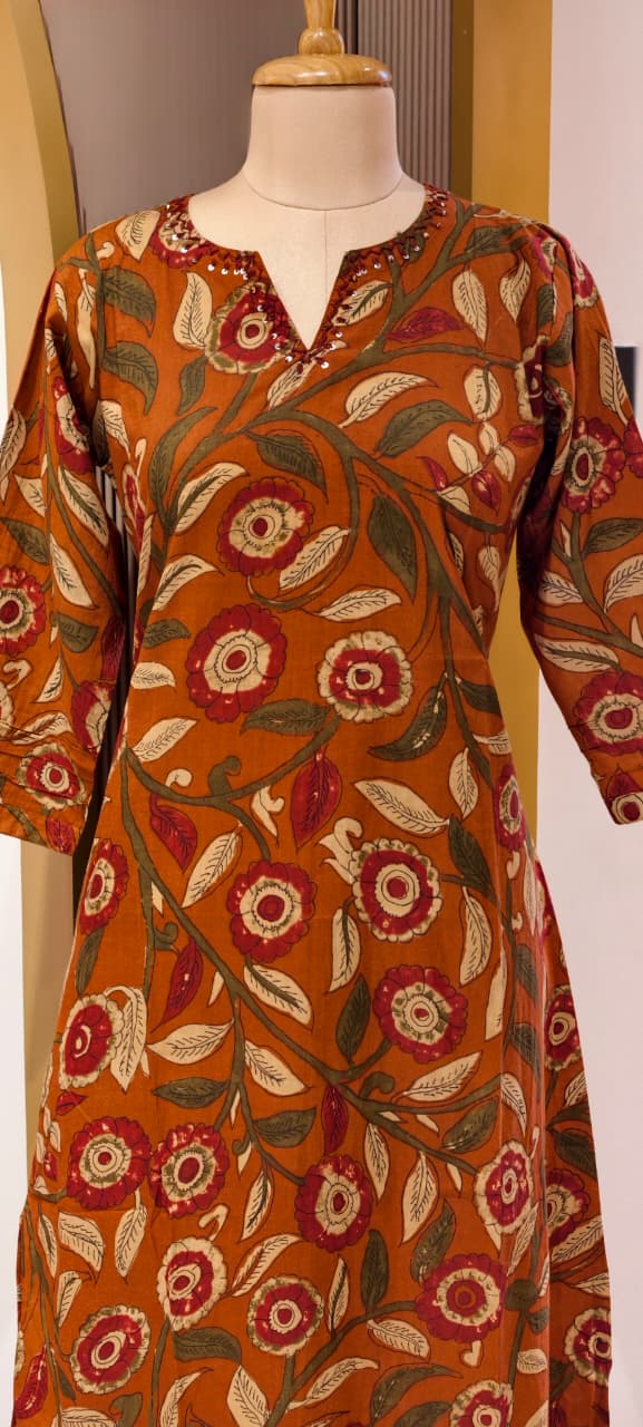 Gardenia Printed Minimal Neckline Long Kurti Only In Cotton Fabric- 13522