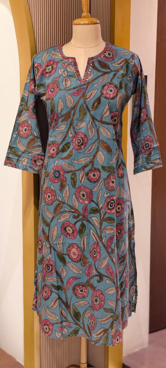 Gardenia Printed Minimal Neckline Long Kurti Only In Cotton Fabric- 13522