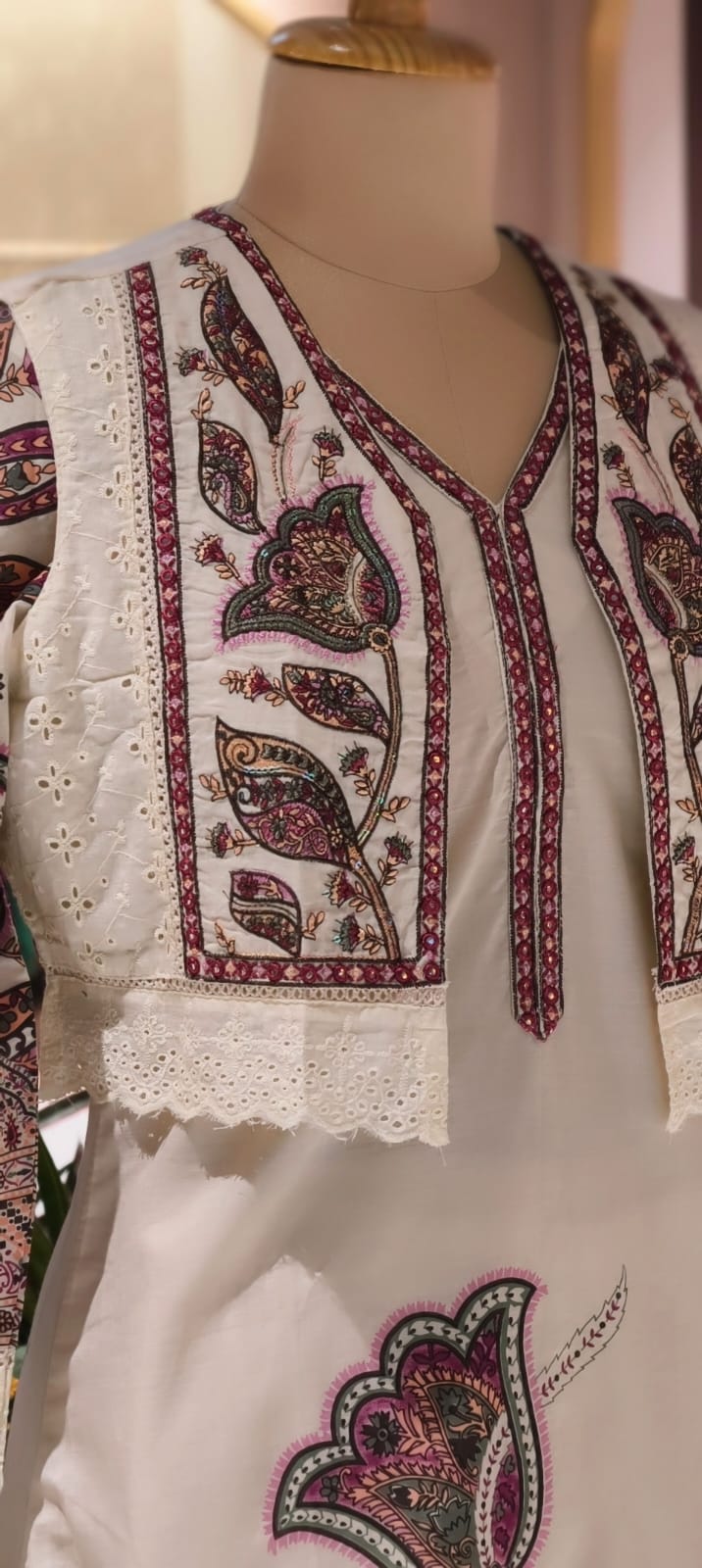 Thread Embroidered Cut-Work Laced Detechable Jacket With Printed Cotton Kurta Pant- 13586