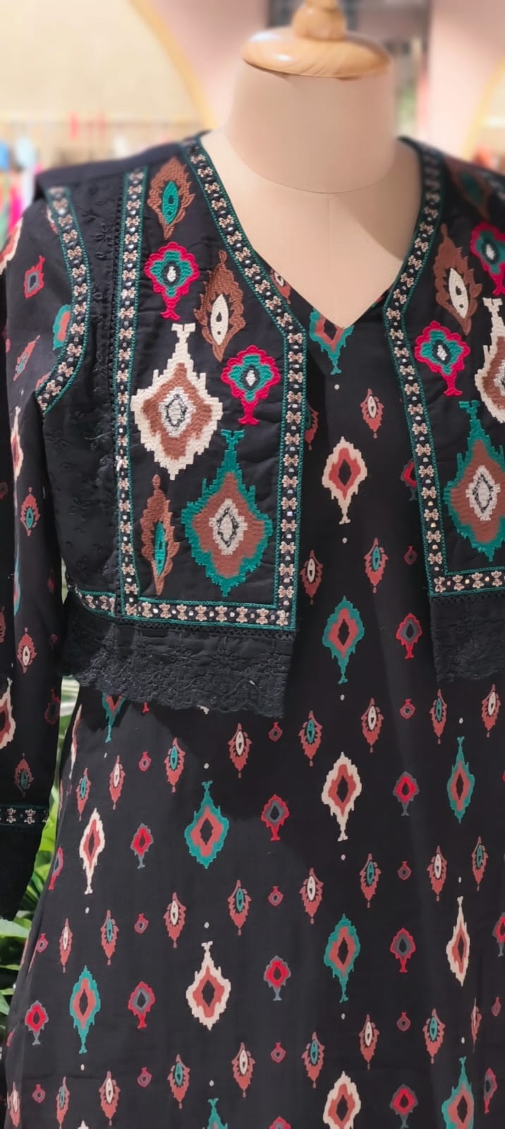 Thread Embroidered Cut-Work Laced Detechable Jacket With Printed Cotton Kurta Pant- 13586