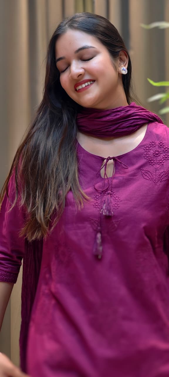 Floral Thread Embroidered Solid Smart Look Cotton Full Suit Set With Dupatta- 13455