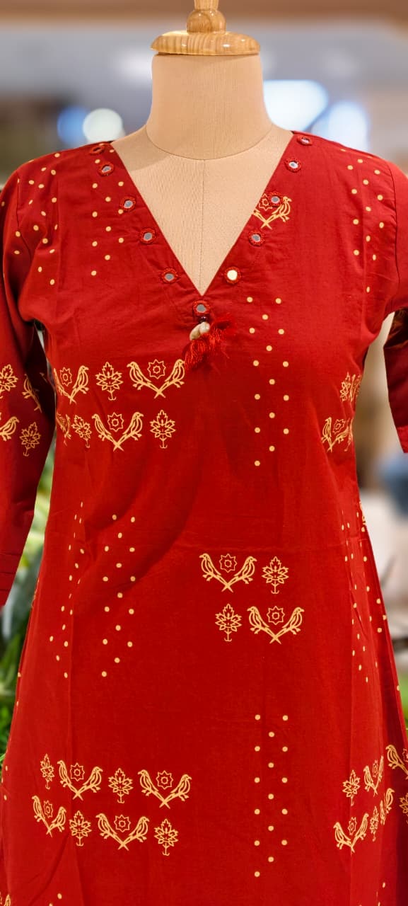 Solid Kurta With Real Mirror Neck Line Tiny Birds & Polka Print In Cotton Fabric- 13519