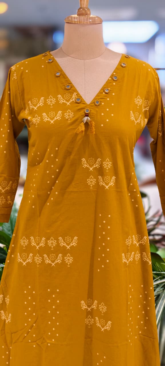 Solid Kurta With Real Mirror Neck Line Tiny Birds & Polka Print In Cotton Fabric- 13519