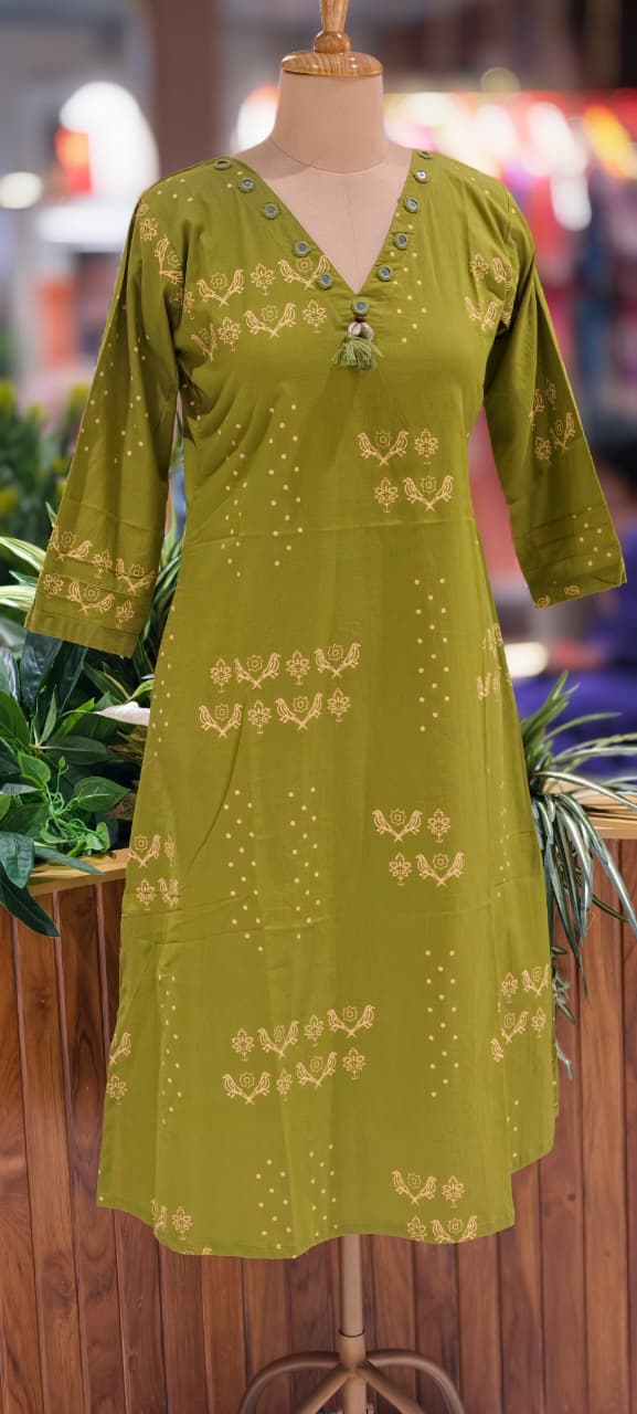 Solid Kurta With Real Mirror Neck Line Tiny Birds & Polka Print In Cotton Fabric- 13519