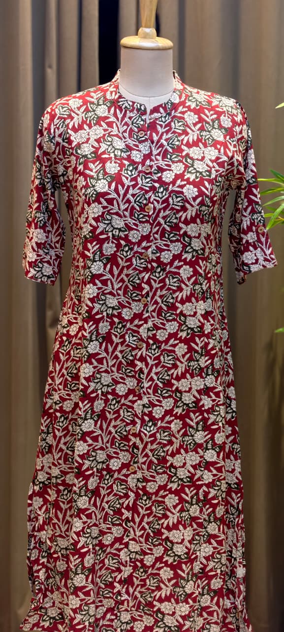 Blossom Bud Small Flower Motifs Printed Cotton Kurti Only-13683 (Dispatching After 1 Week)