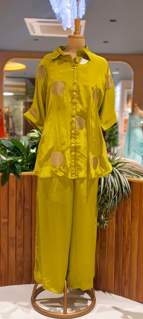 Rounded Golden Patch Premium Crepe Solid Over Sized Look Co-Ord Set- 14119 RB111