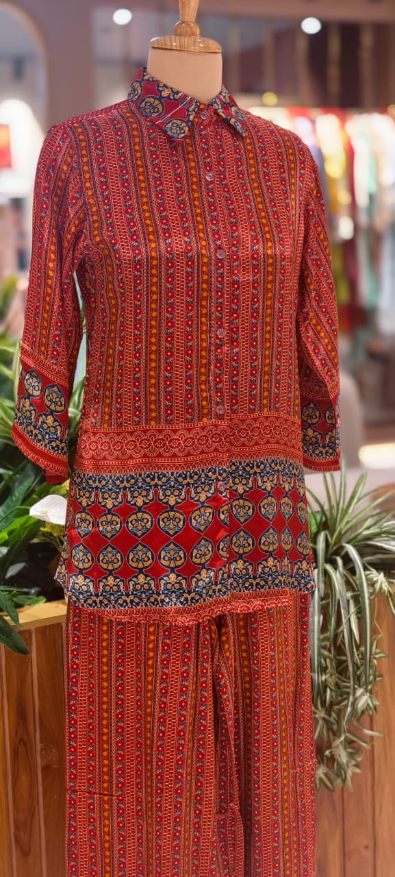 Extravagance Multicolor Overprint Light Weight Co-Ord Set In Crepe Fabric (Lean fit)-14210