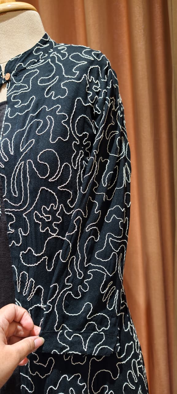 Very Stylish Weavin Thread Embroidered Look Jacket With Kurta Pant Set In Cotton Fabric-14272 RB195