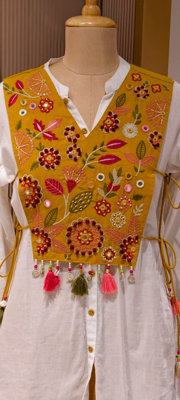 Boho Shell Tasseled Floral Embroidery Unqiue Kind Tie-Up Co-Ord Set-13961