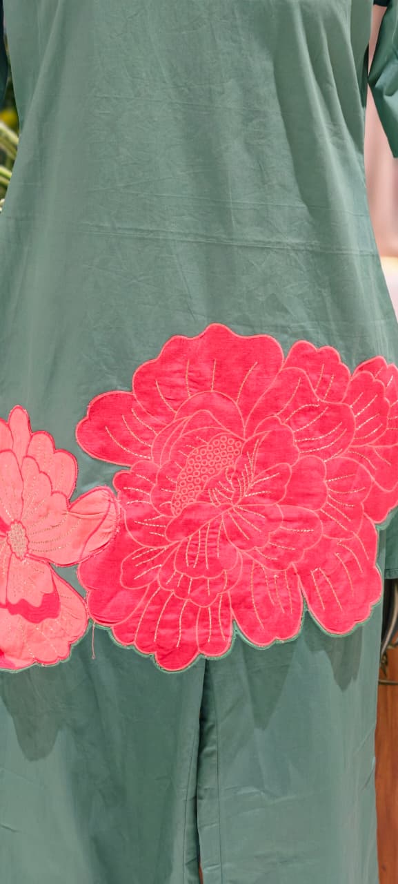 Complete Solid Very Minimal Floral Patch Look Vibrant Pure Cotton Co-Ord Set- 14280 RB228