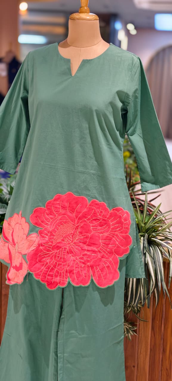 Complete Solid Very Minimal Floral Patch Look Vibrant Pure Cotton Co-Ord Set- 14280 RB228