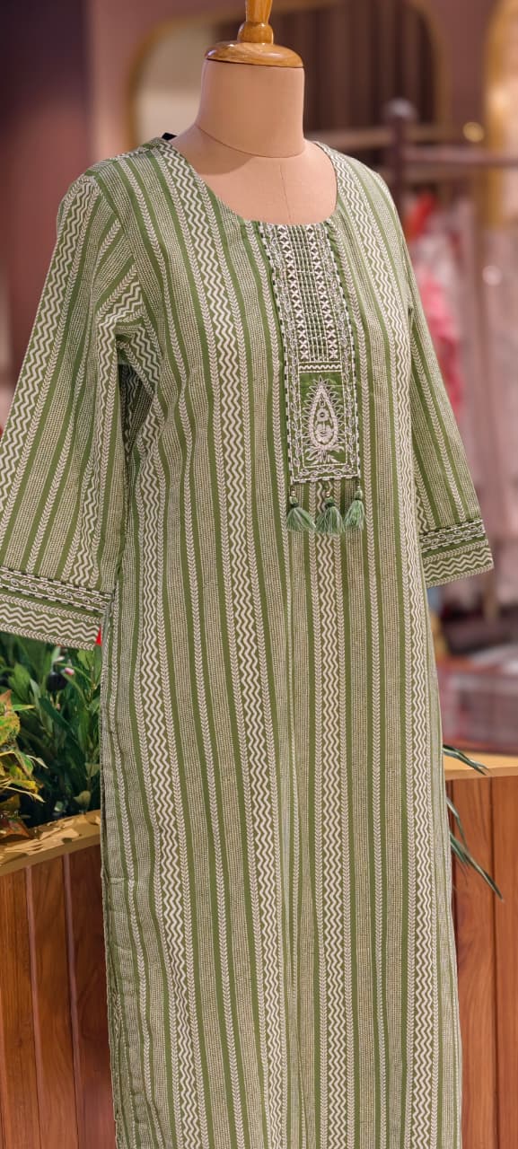 Parelinear Striped Minimal Yoke Designed Daily Wear Cotton Kurti Only-14343 RB242