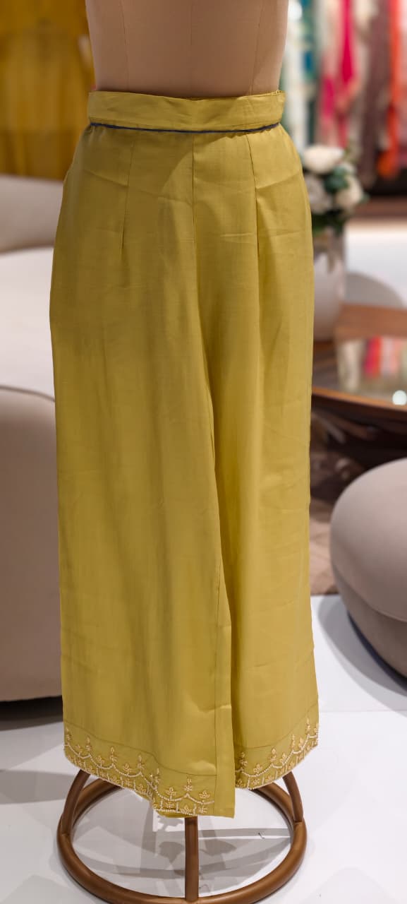 Butter Soft Lightweight Hand Embroidery Surat Mul Chanderi Kurta Pant Set- 14421 RB254