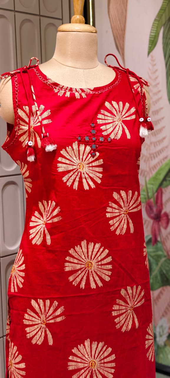 Hand-Block Paisley & Floral Burst Sleeveless Cotton Kurta Pant Set with Tassel Accents- 14503 RB287