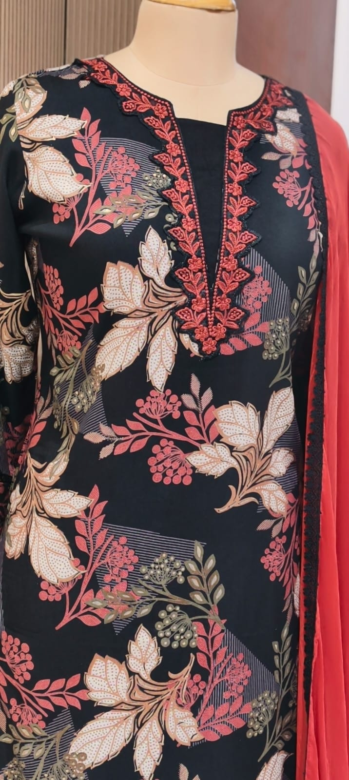 Pure Pakistani Look Floral Embroidery With Cut-Work Tassel Bold German Rayon Full Suit Set With Dupatta- 14674 RB386