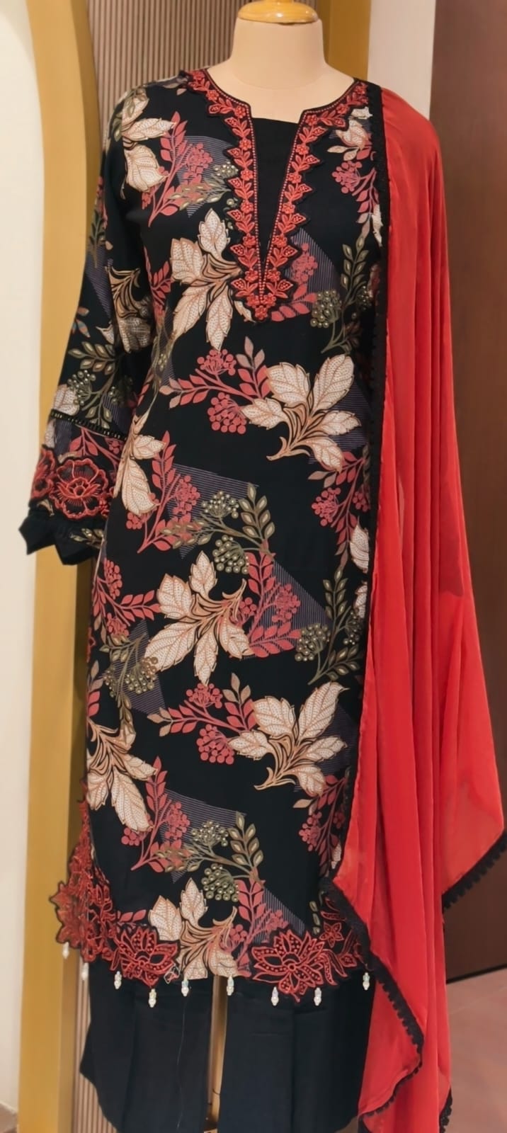 Pure Pakistani Look Floral Embroidery With Cut-Work Tassel Bold German Rayon Full Suit Set With Dupatta- 14674 RB386