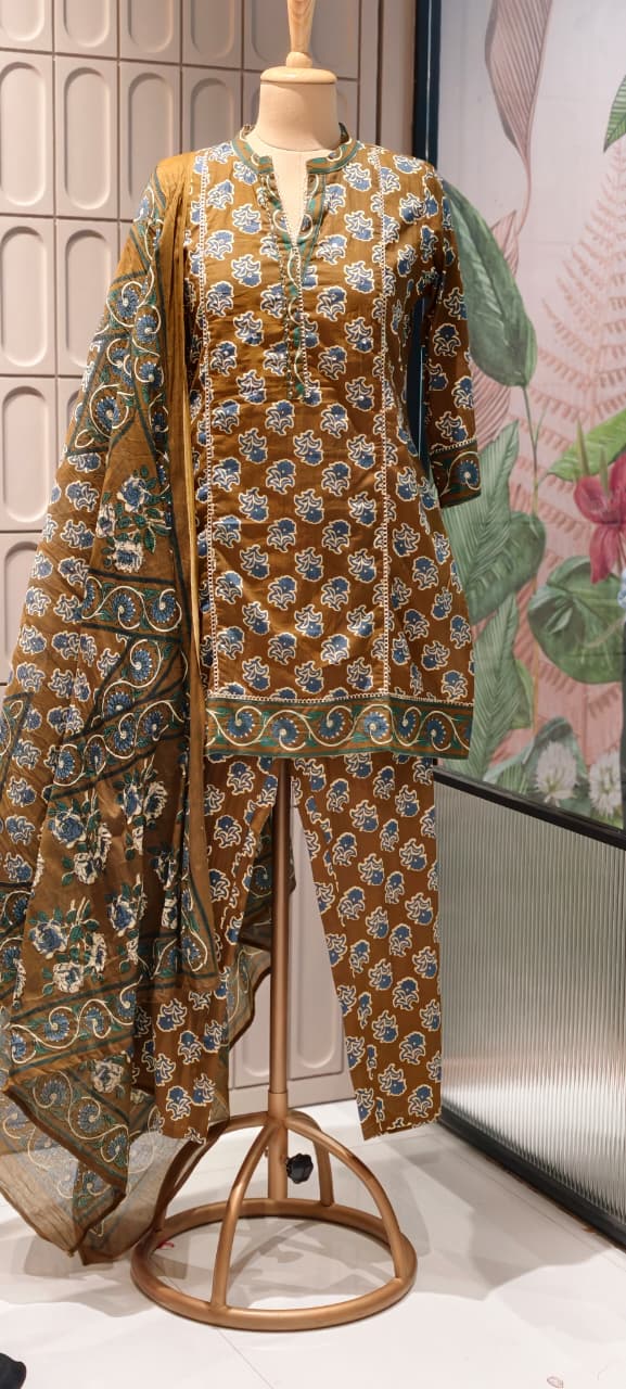 Earthy Floral Block Print Ethnic Cotton Short Length Kurta Full Suit Set With Dupatta- 14861 RB497