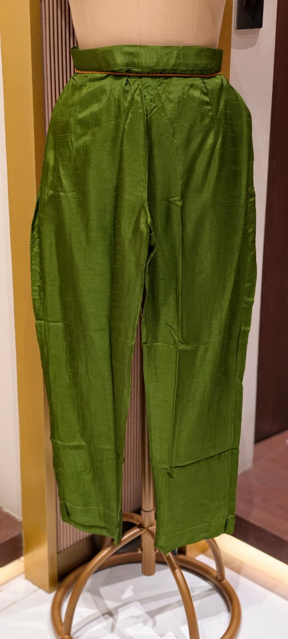 Woven Banarasi Classic Charm Bootis Russian Silk Full Suit Set With Dupatta-LEAN FIT(ADVISIBLE NEXT SIZE)