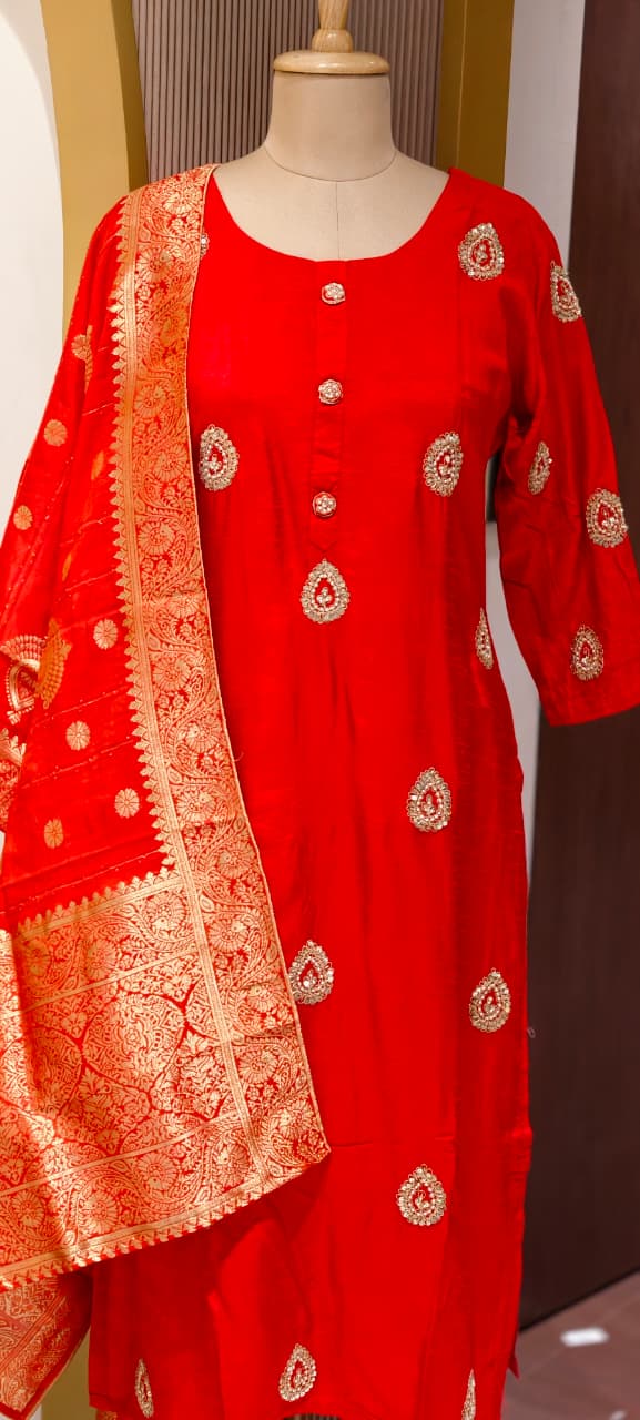 Woven Banarasi Classic Charm Bootis Russian Silk Full Suit Set With Dupatta-LEAN FIT(ADVISIBLE NEXT SIZE)
