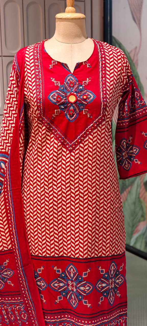 Geometric Chevron Print 3-Piece Cotton Full Suit Set with Mirror-Work Yoke- 14920