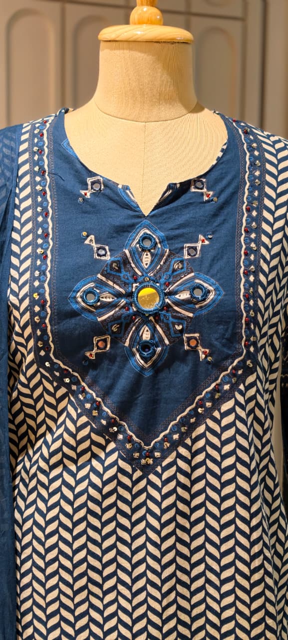 Geometric Chevron Print 3-Piece Cotton Full Suit Set with Mirror-Work Yoke- 14920