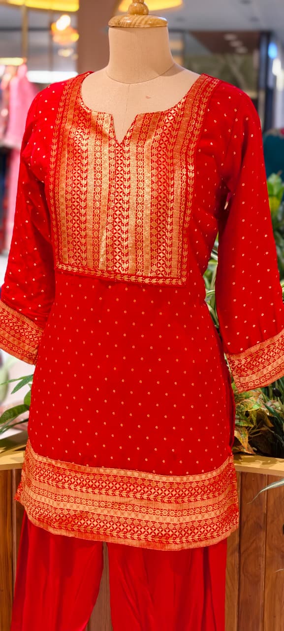 Banarasi Touch Pure Georgette Co-Ord Set With Farsi & Palazzo Bottom