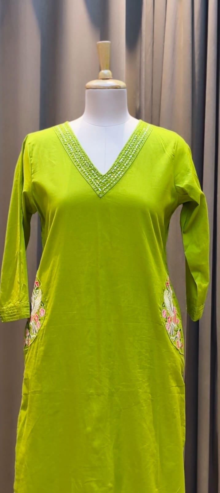 Linear Thread Neckline Embroidered Side Pockets Cotton Kurta Pant Set- 15169