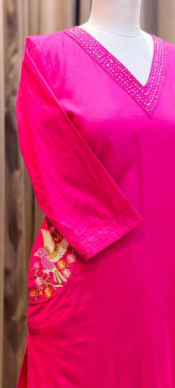 Linear Thread Neckline Embroidered Side Pockets Cotton Kurta Pant Set- 15169
