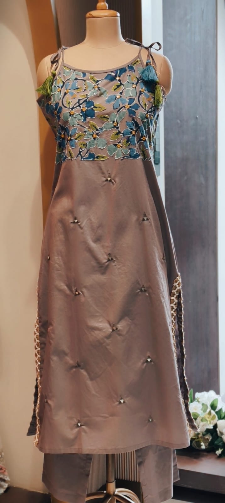 Noodle Strap Summer Style Petal Printed Casual Wear Cotton Kurta Pant Set- 15123