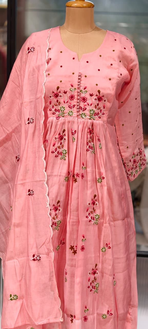 Graceful Hand-Embroidered Surat Mul-Chanderi A-Line Full Suit Set with Scalloped Dupatta- 15124