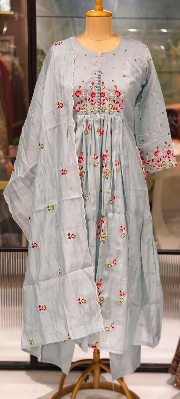 Graceful Hand-Embroidered Surat Mul-Chanderi A-Line Full Suit Set with Scalloped Dupatta- 15124