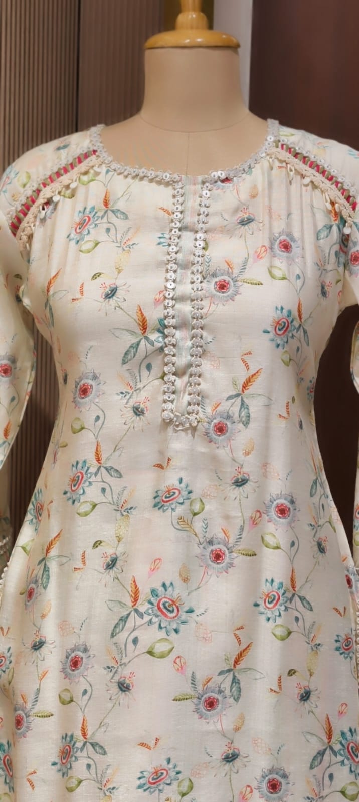 Cute Floral Motifs Lace Detailing Casual Wear Co-Ord Set- 14854